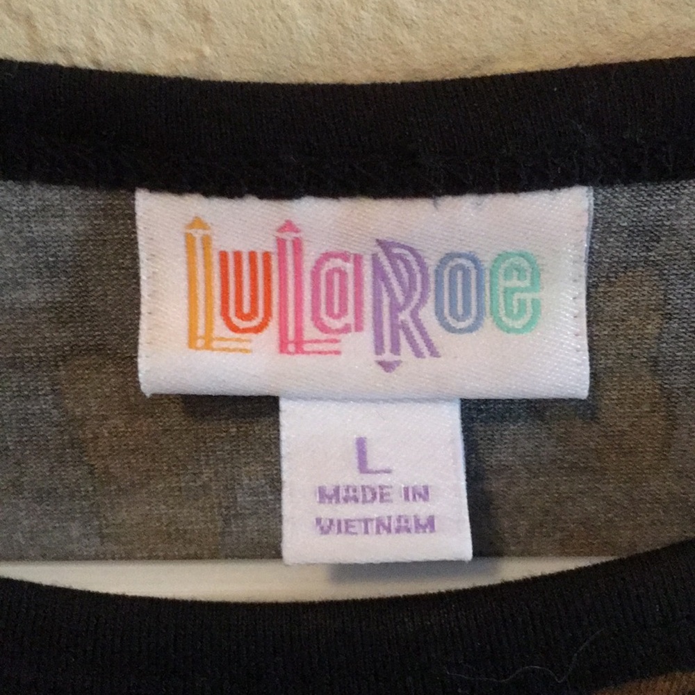 Lularoe Randy tee - Picture 3 of 3